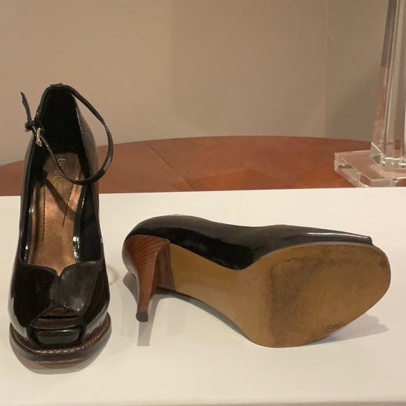 Black BCBGeneration peep toe stilettos - Picture 4 of 4